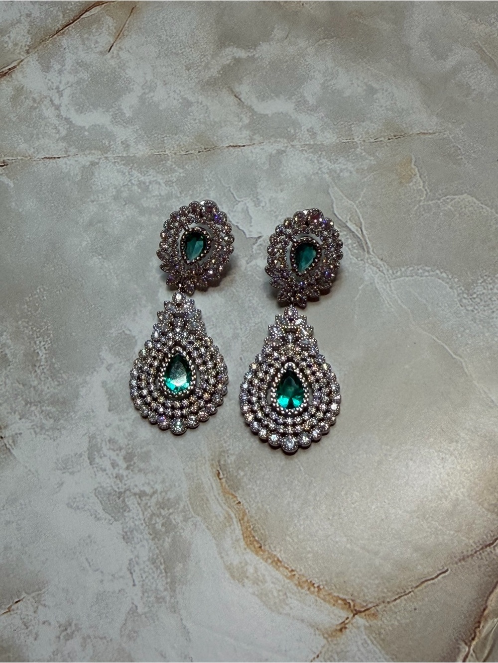 Sparkling Teardrop Emerald Crystal Drop Earrings - Women Jewelry